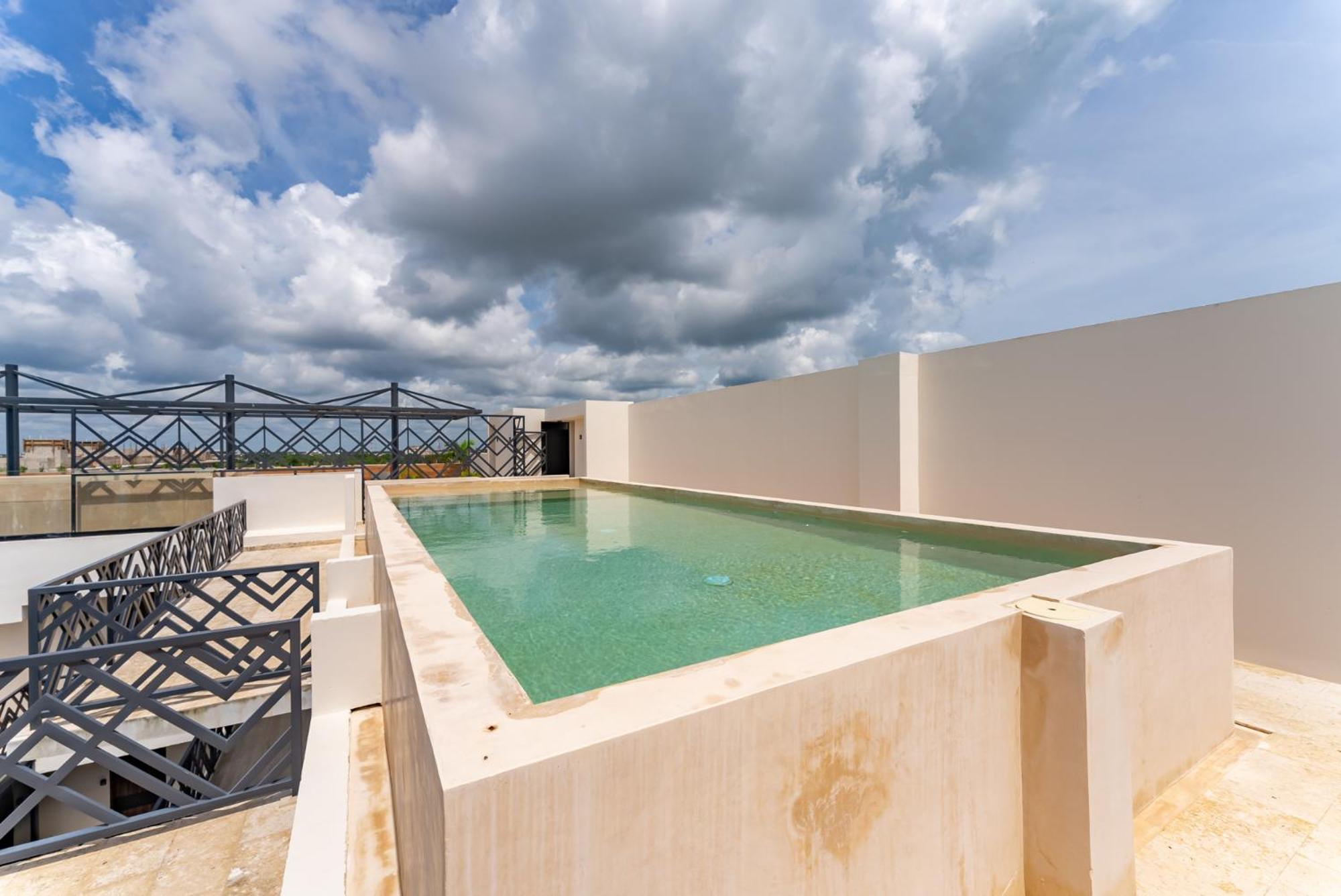 Apartment Stylish 2br Penthhouse, Private Terrace, Grill And Pool