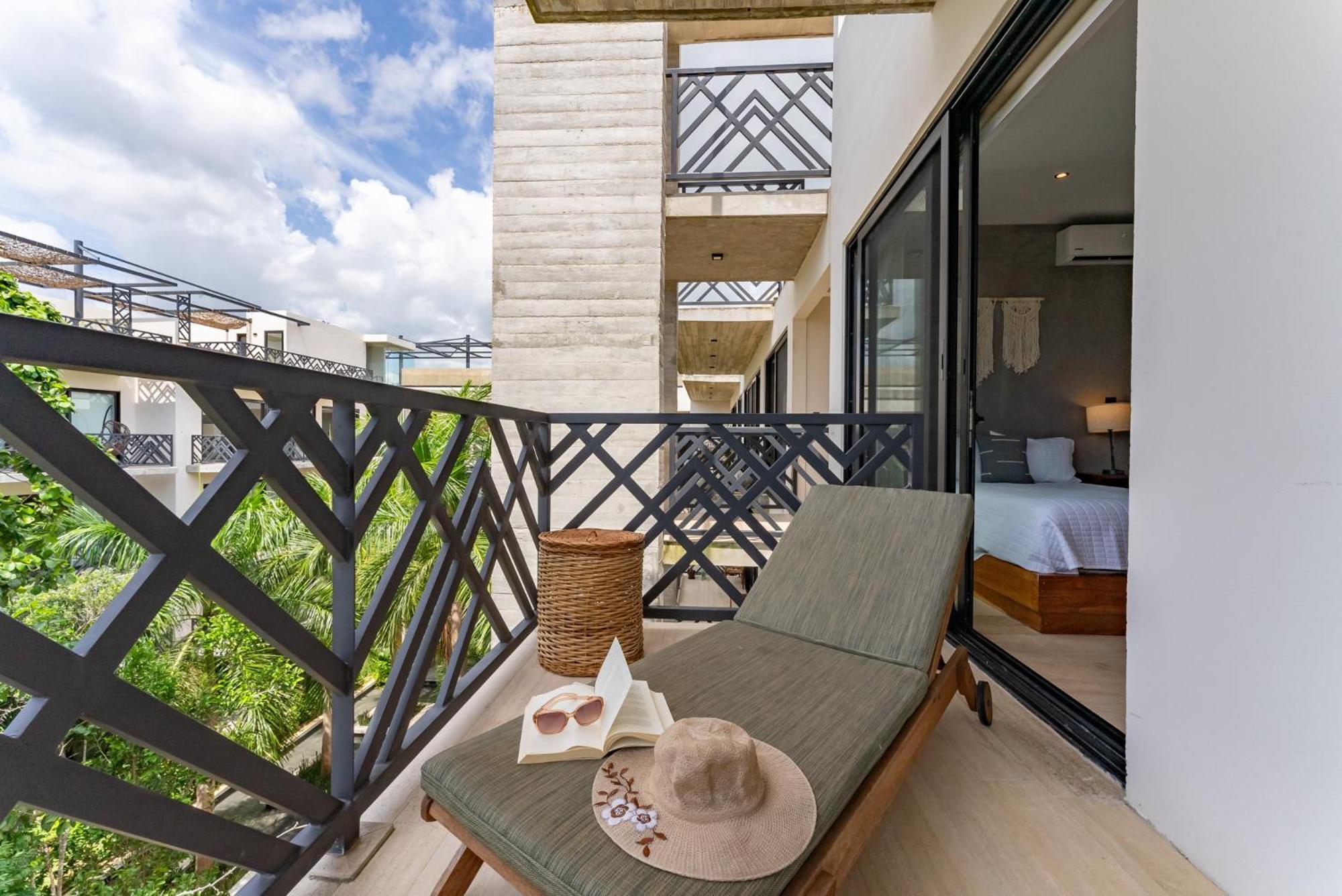 Stylish 2br Penthhouse, Private Terrace, Grill And Pool Apartment