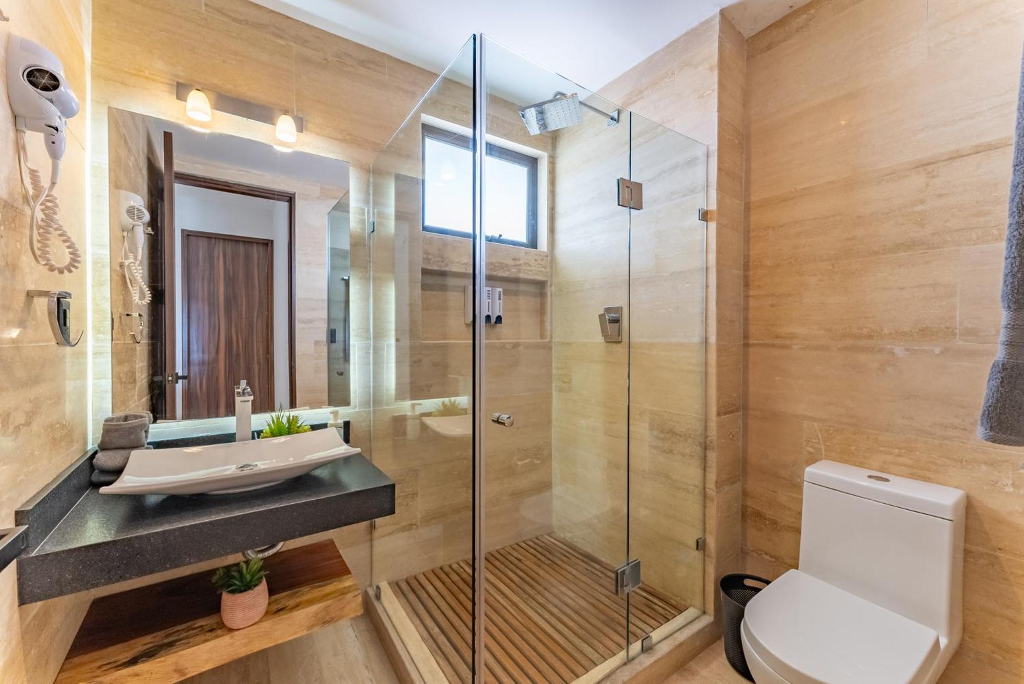 Stylish 2br Penthhouse, Private Terrace, Grill And Pool
