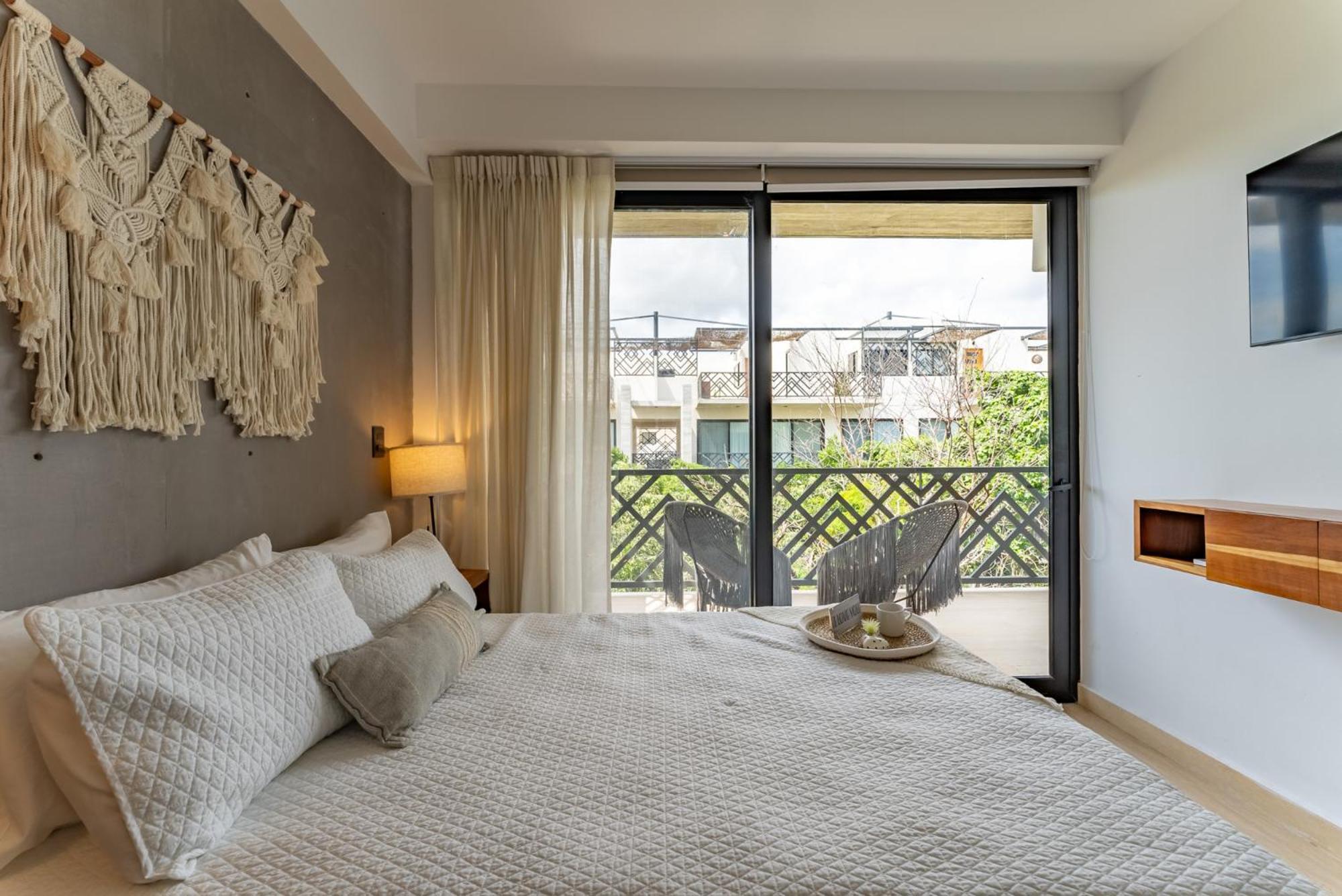 Stylish 2br Penthhouse, Private Terrace, Grill And Pool Apartment *